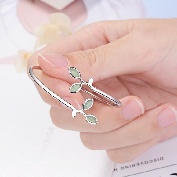 Jewelry - NEW 925 Sterling Silver Leave Opening Bangles